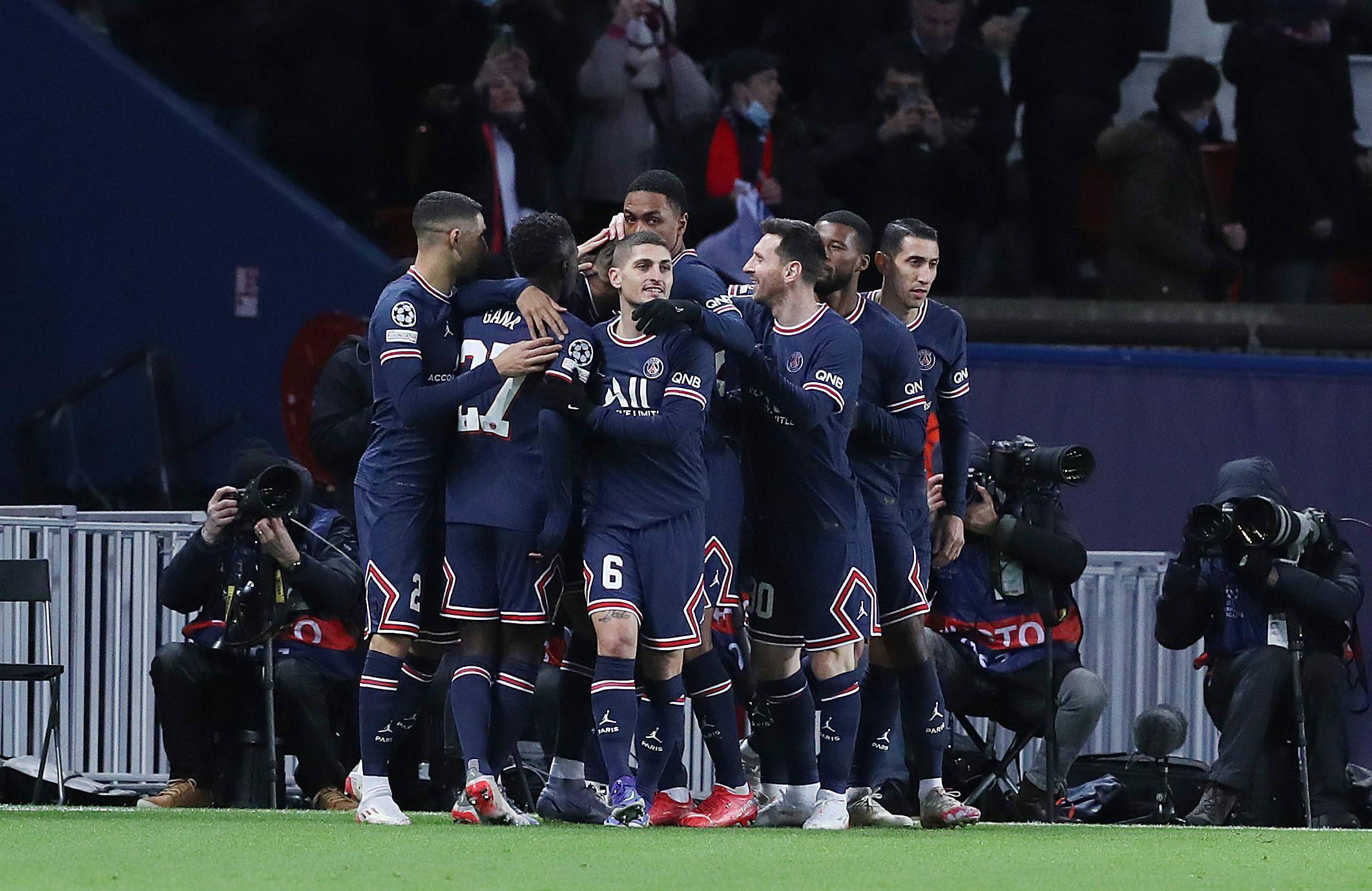 关于巴黎圣日耳曼战胜曼联梅西首次在欧冠中进球,展现超凡实力的信息 关于巴黎圣日耳曼战胜曼联梅西首次在欧冠中进球,展现超凡实力的信息