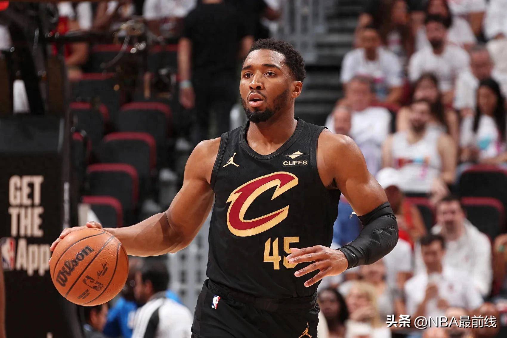 西班牙网球队险胜日本网球队,穆雷打破历史纪录的简单介绍 西班牙网球队险胜日本网球队,穆雷打破历史纪录的简单介绍