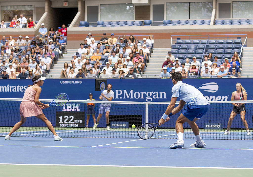 开云APP-意大利网球队鏖战英国网球队，德约科维奇高光表现的简单介绍