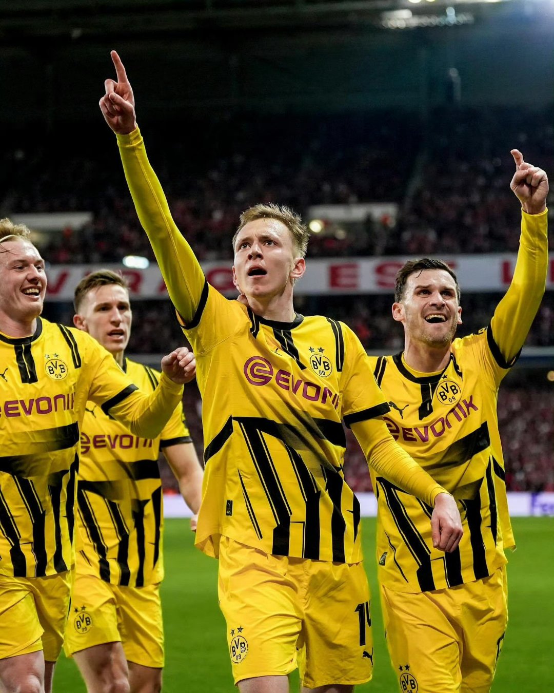 瑞士血洗多特蒙德,迪马利亚完成帽子戏法的简单介绍 瑞士血洗多特蒙德,迪马利亚完成帽子戏法的简单介绍