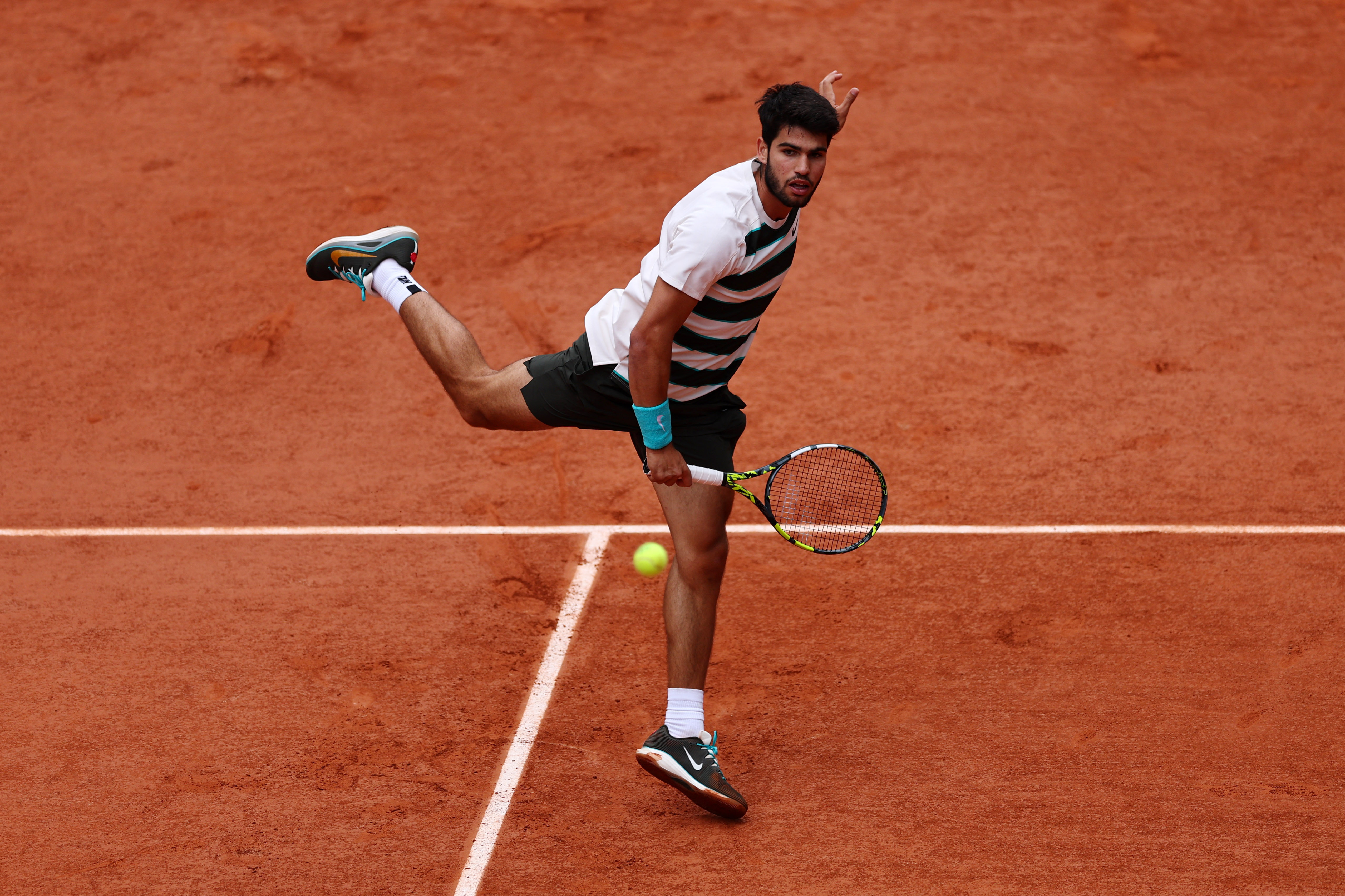 开云体育直播-包含法国网球队鏖战澳大利亚网球队，阿尔卡拉斯爆发神勇的词条