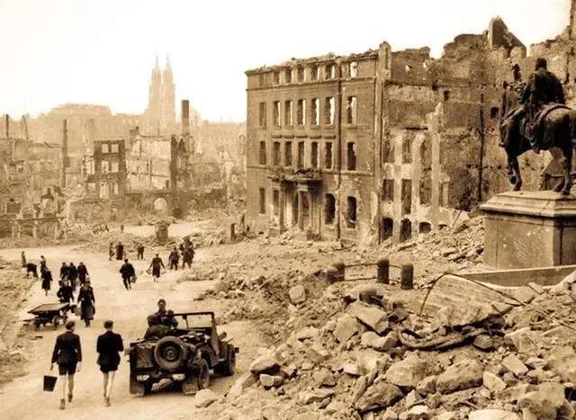 开云体育中国-波兰战平瑞士，小组出线形势陷入僵局的简单介绍