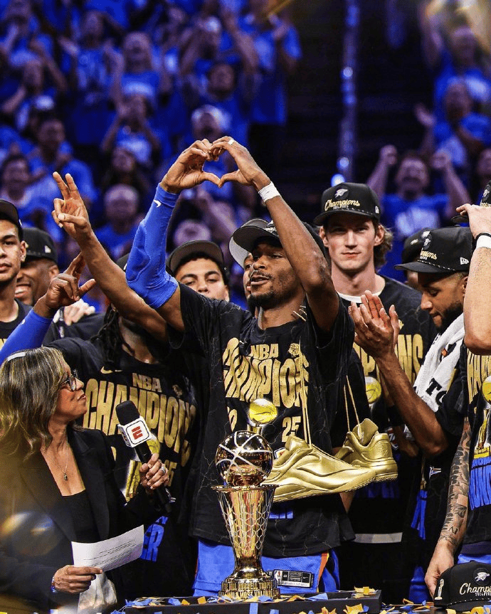 关于NBA巨星成功回归赛场，全队士气大增的信息