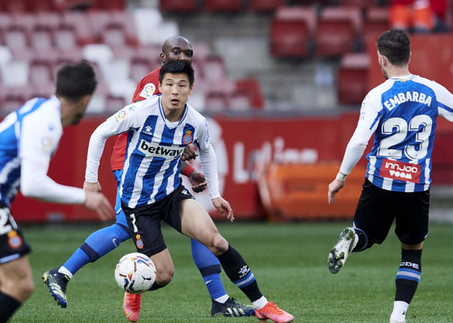 关于瓦尔斯战平对手，积分略显平稳的信息