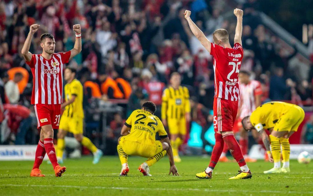 沙尔克主场失利,德甲保级形势严峻的简单介绍 沙尔克主场失利,德甲保级形势严峻的简单介绍