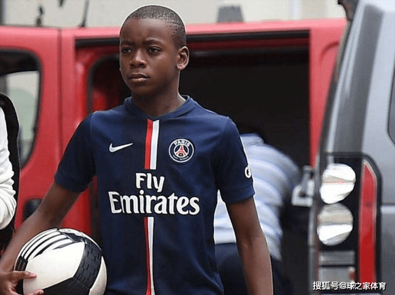 开云体育官方网站-关于里昂主帅青训青训，球队产业链受瞩目的信息