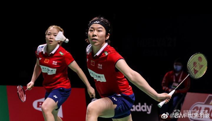 关于中国队轻取泰国队，黄鸭组合扛起全队的信息