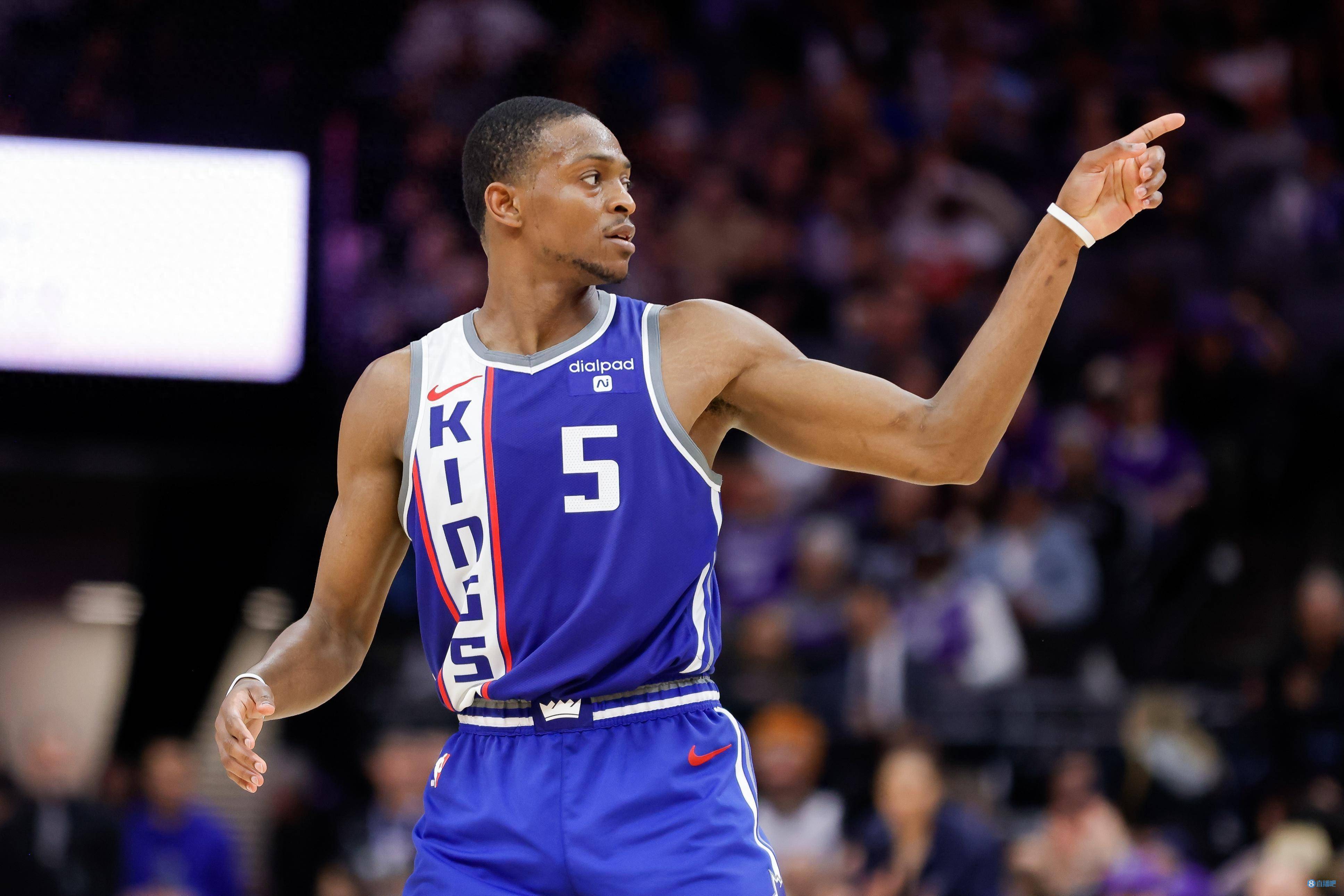 新疆队力克湖人，福克斯点燃赛场的简单介绍