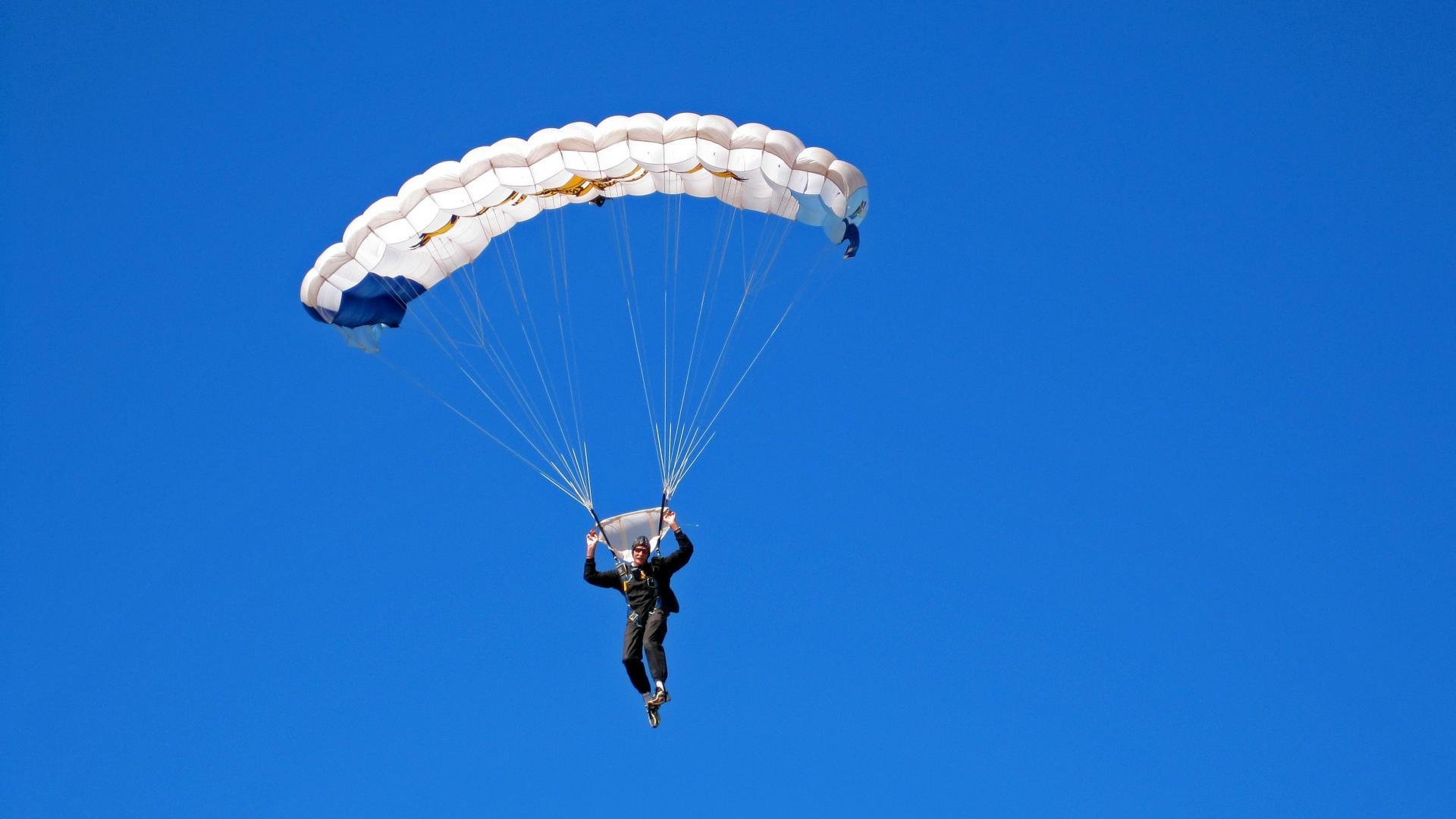 稳定如福登,冷门如尼斯,足球世界的秩序与惊喜