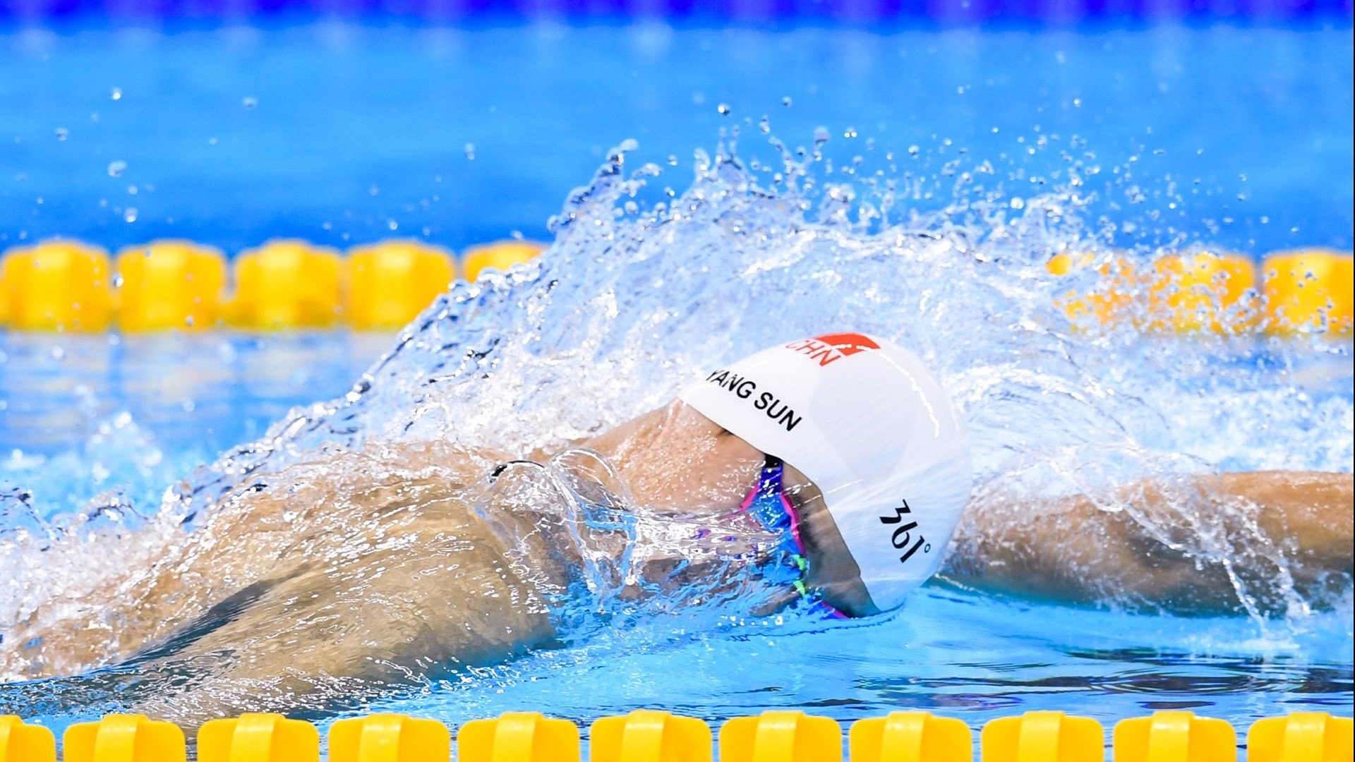 意甲焦点战之夜，阿劳霍的孤胆英雄式统治，巴萨铁卫如何用数据定义比赛